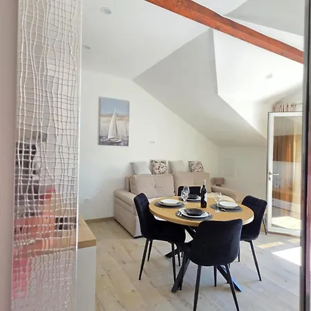 Penthouse Dijana - One Bedroom With Terrace דירה דוברובניק