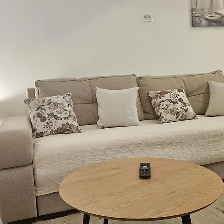 דירה Penthouse Dijana - One Bedroom With Terrace *