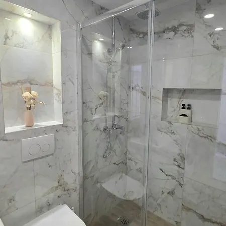 Penthouse Dijana - One Bedroom With Terrace *