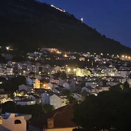 아파트 Penthouse Dijana - One Bedroom With Terrace