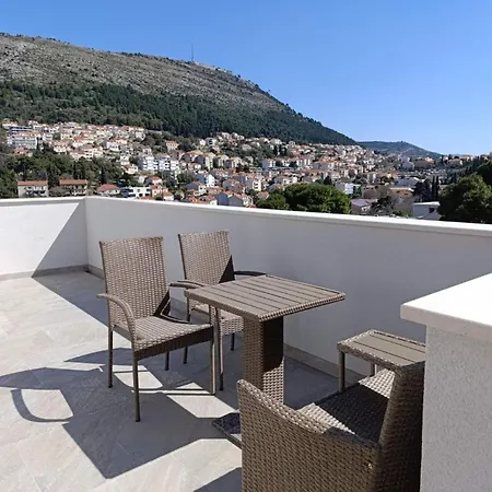 Penthouse Dijana - One Bedroom With Terrace 아파트 *