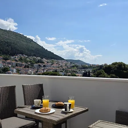 Penthouse Dijana - One Bedroom With Terrace 아파트