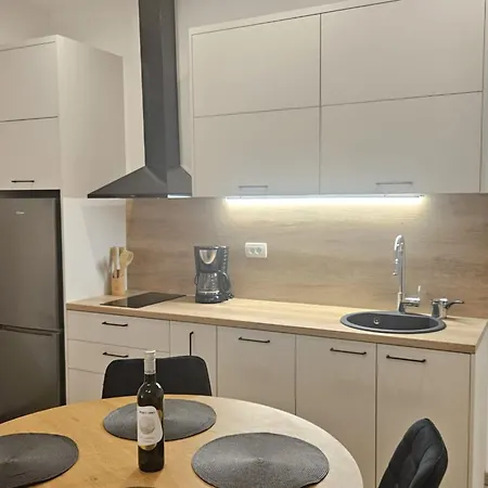 Apartman Penthouse Dijana - One Bedroom With Terrace