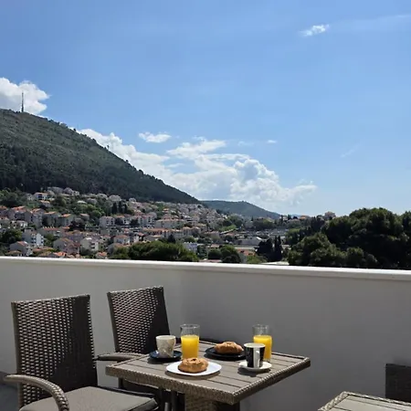 아파트 Penthouse Dijana - One Bedroom With Terrace 두브로브니크