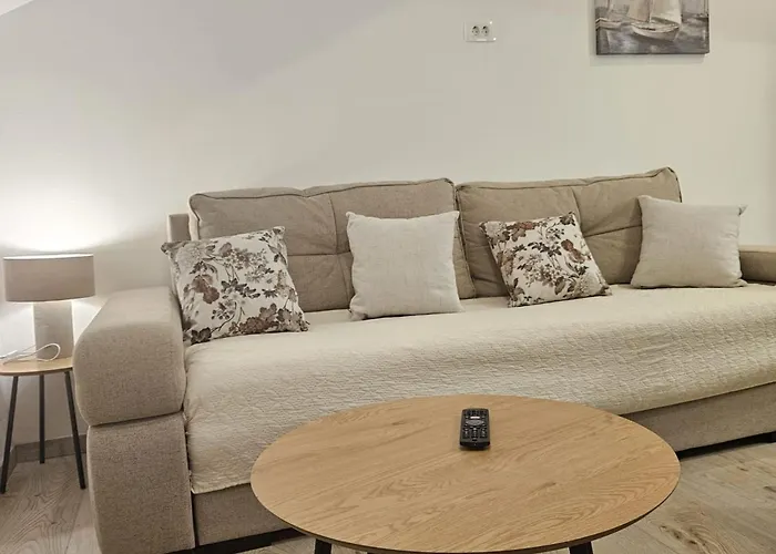 Apartment Penthouse Dijana - One Bedroom With Terrace *