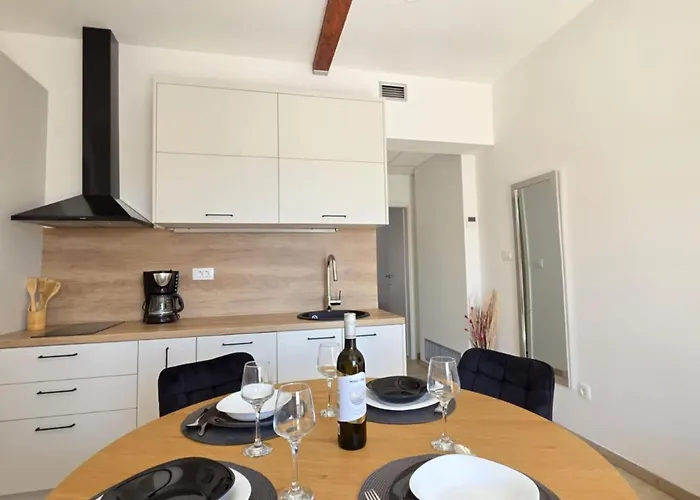 Penthouse Dijana - One Bedroom With Terrace Daire