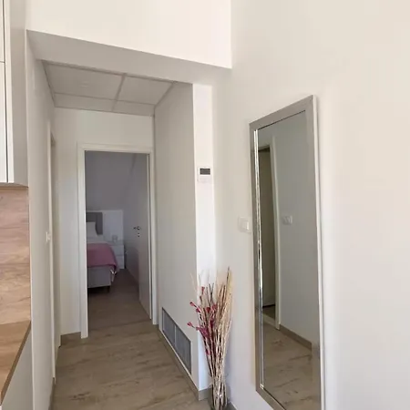 Penthouse Dijana - One Bedroom With Terrace