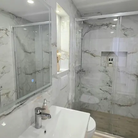 Penthouse Dijana - One Bedroom With Terrace